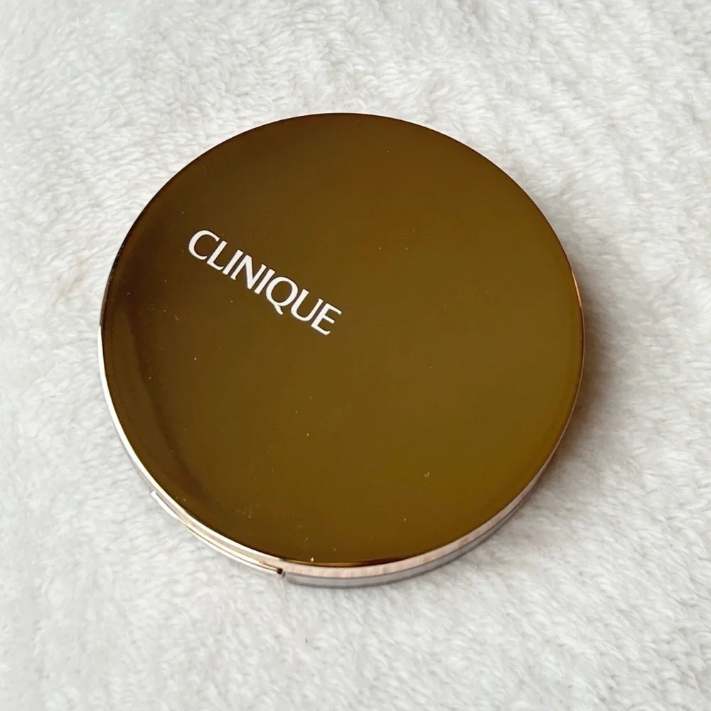 Clinique True Highlight Weightless Illuminator Highlighter - Starlit Glow
